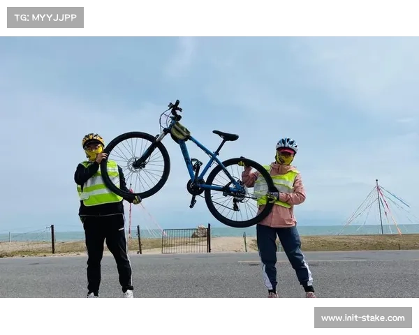 环青海湖生态保护成果融入赛道，多民族文化成骑行背景